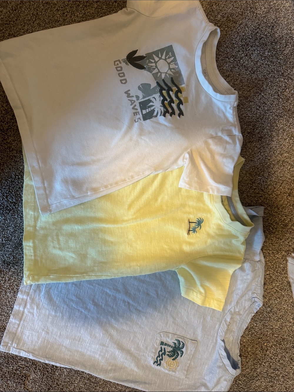 Lot of Kids Short Sleeve tees Yellow Palm tree 🌴 blue palm tree and good waves
